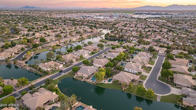 1670 W GRAND CANYON Drive, Chandler, AZ 85248