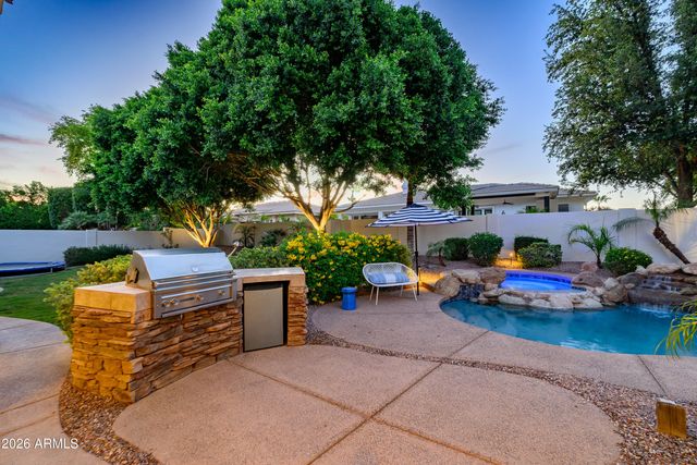1670 W GRAND CANYON Drive, Chandler, AZ 85248