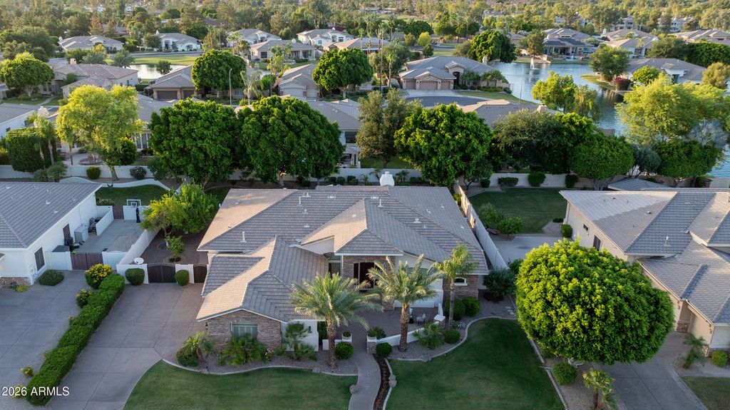 1670 W GRAND CANYON Drive, Chandler, AZ 85248 — photo 3