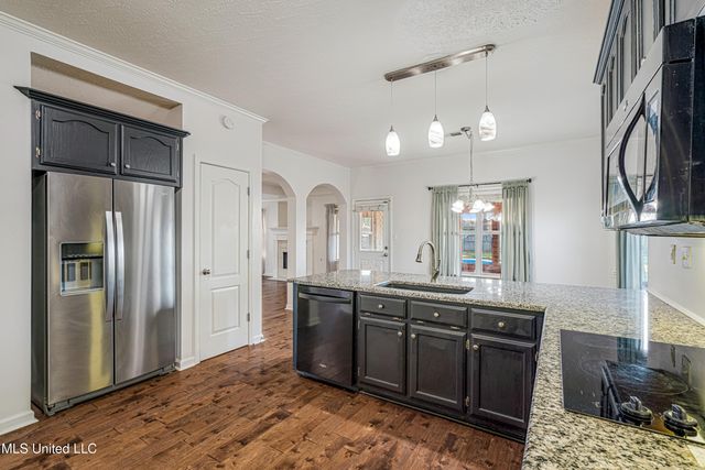 5847 Strawberry Pointe Cove, Southaven, MS 38672