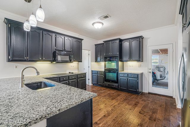 5847 Strawberry Pointe Cove, Southaven, MS 38672