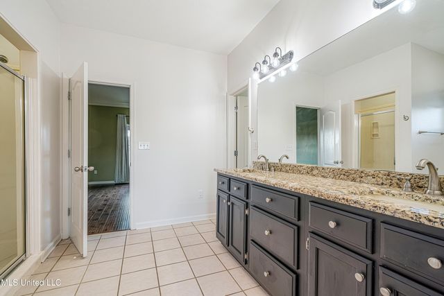 5847 Strawberry Pointe Cove, Southaven, MS 38672