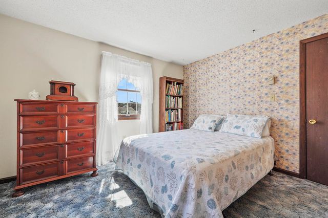 40 Opal Avenue, Portsmouth, NH 03801