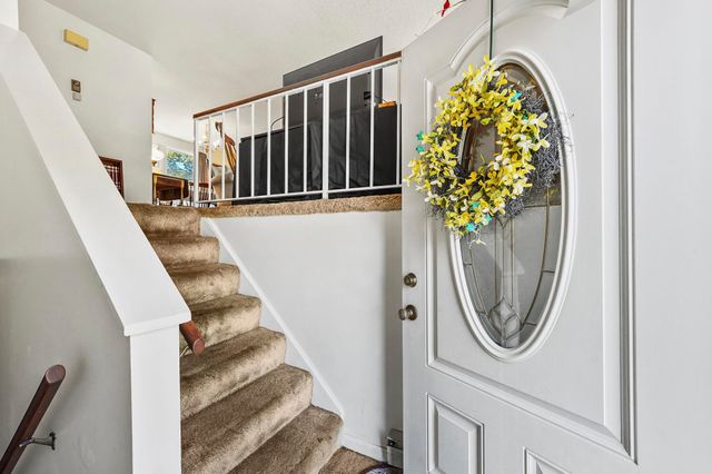 40 Opal Avenue, Portsmouth, NH 03801