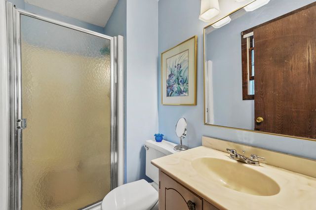 40 Opal Avenue, Portsmouth, NH 03801