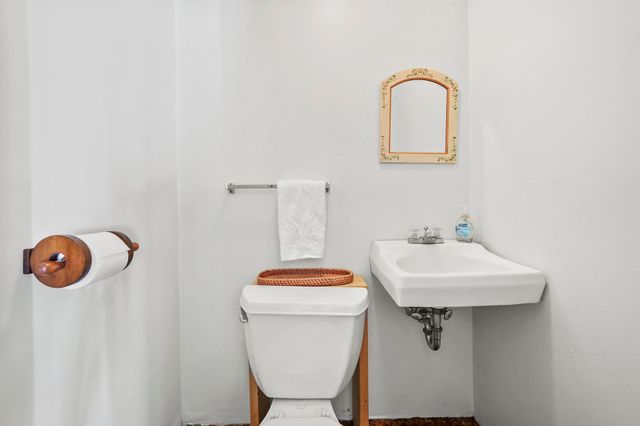 40 Opal Avenue, Portsmouth, NH 03801