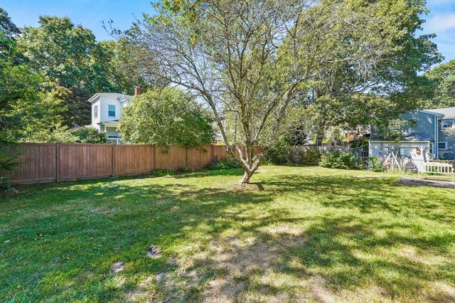 40 Opal Avenue, Portsmouth, NH 03801