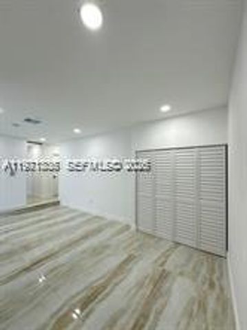 19823 SW 119th Ct, Miami, FL 33177