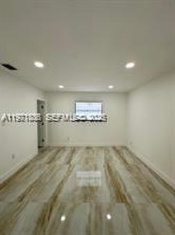 19823 SW 119th Ct, Miami, FL 33177