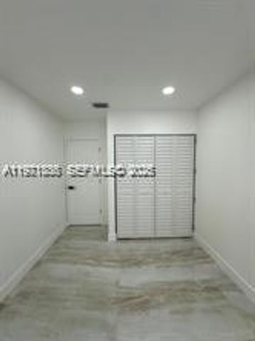 19823 SW 119th Ct, Miami, FL 33177