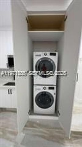 19823 SW 119th Ct, Miami, FL 33177