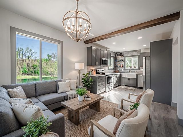 2615 Buchanan Road, Evansville, IN 47720