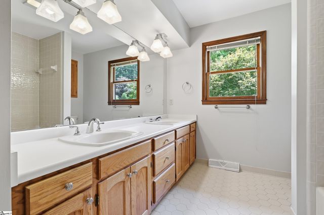 110 Trafalgar Road, Greenville, SC 29617