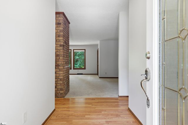 110 Trafalgar Road, Greenville, SC 29617