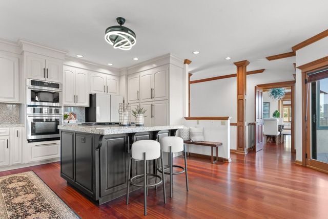 17 Kite Hill Road, Santa Cruz, CA 95060