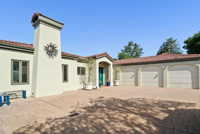 17 Kite Hill Road, Santa Cruz, CA 95060