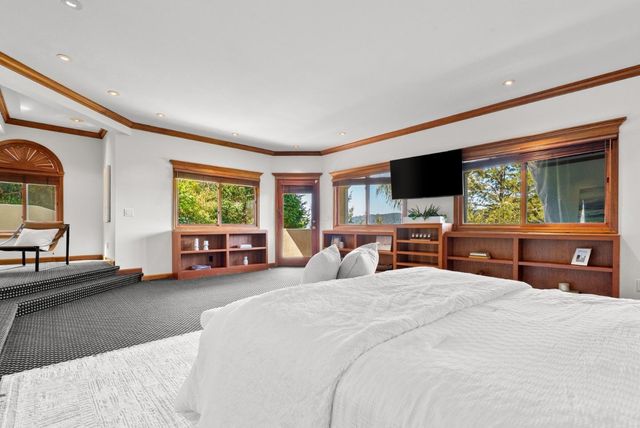 17 Kite Hill Road, Santa Cruz, CA 95060