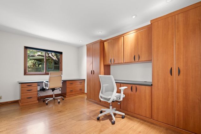 17 Kite Hill Road, Santa Cruz, CA 95060