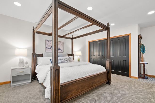 17 Kite Hill Road, Santa Cruz, CA 95060