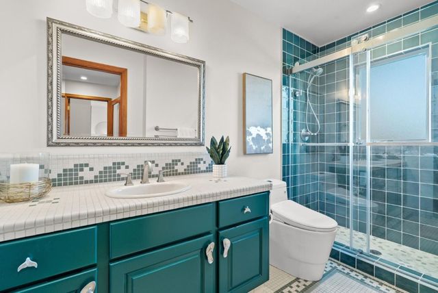 17 Kite Hill Road, Santa Cruz, CA 95060