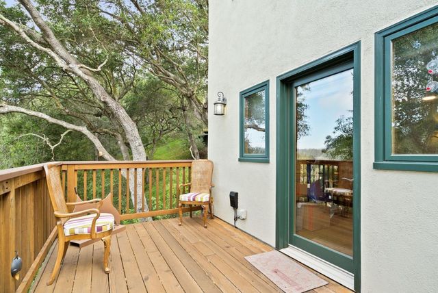 17 Kite Hill Road, Santa Cruz, CA 95060