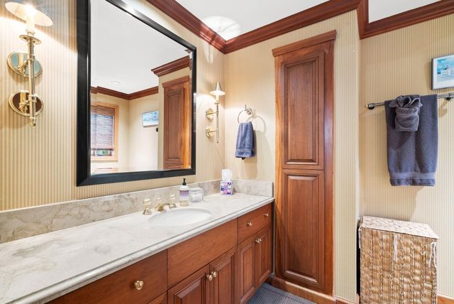 17 Kite Hill Road, Santa Cruz, CA 95060