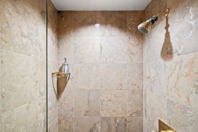 17 Kite Hill Road, Santa Cruz, CA 95060