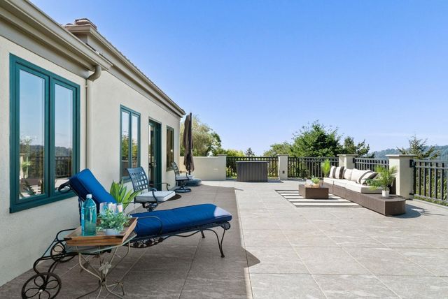 17 Kite Hill Road, Santa Cruz, CA 95060