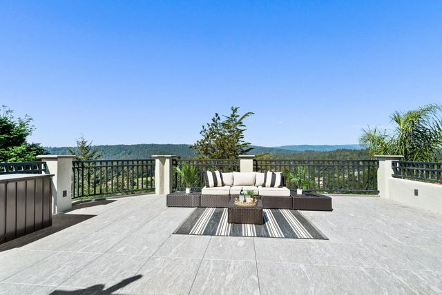 17 Kite Hill Road, Santa Cruz, CA 95060