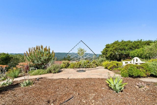 17 Kite Hill Road, Santa Cruz, CA 95060