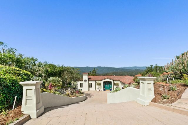 17 Kite Hill Road, Santa Cruz, CA 95060