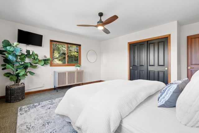 17 Kite Hill Road, Santa Cruz, CA 95060