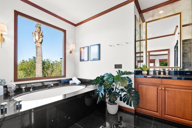 17 Kite Hill Road, Santa Cruz, CA 95060