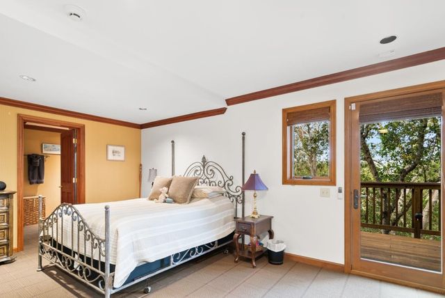 17 Kite Hill Road, Santa Cruz, CA 95060