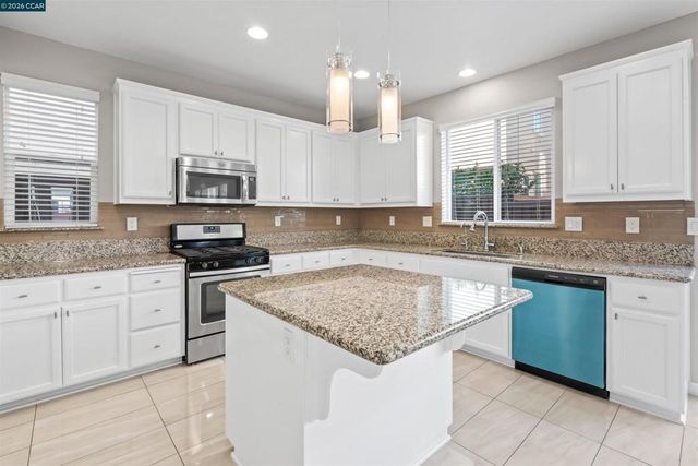 2273 Toscana Dr, Pittsburg, CA 94565