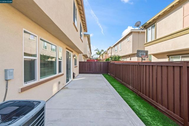 2273 Toscana Dr, Pittsburg, CA 94565