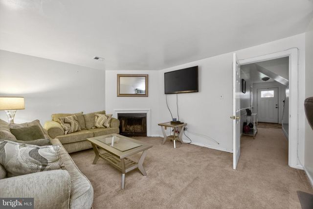 1616 S COVENTRY LN, West Chester, PA 19382
