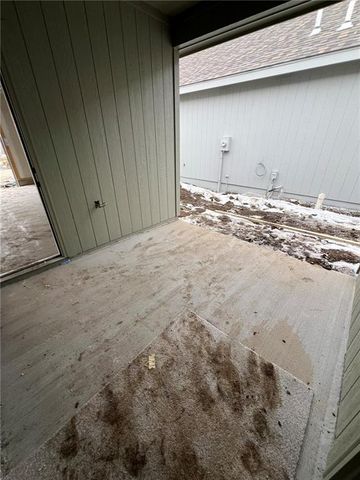 1600 Cottonwood Creek Avenue 1, Kearney, MO 64060