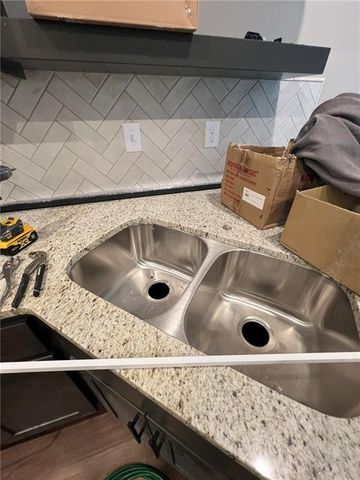 1600 Cottonwood Creek Avenue 1, Kearney, MO 64060