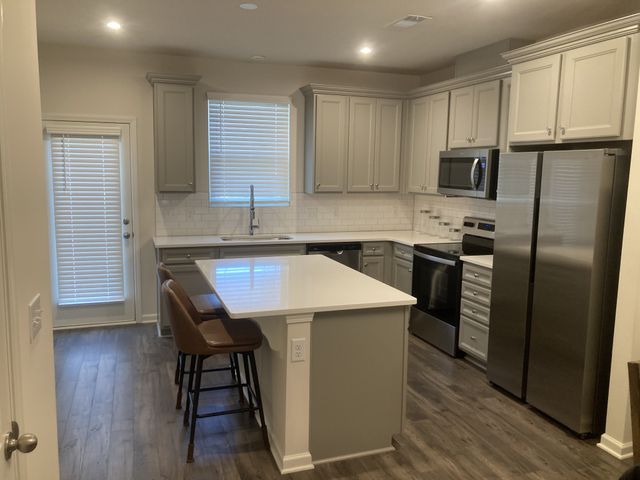 1241 Hope Village Way, Hermitage, TN 37076