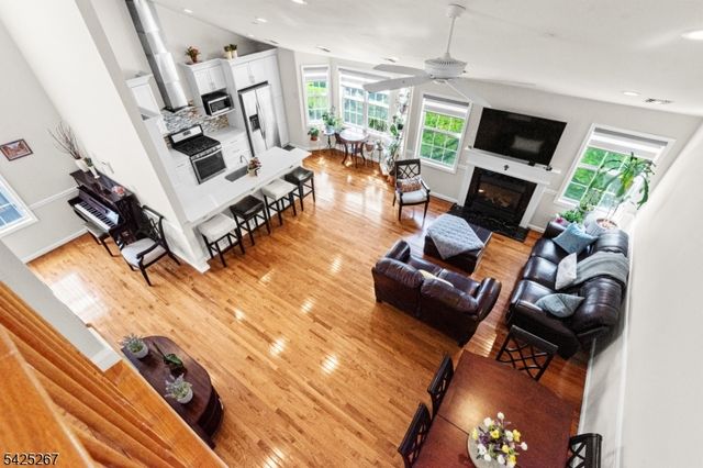 569 Coventry Dr 569, Nutley Twp., NJ 07110