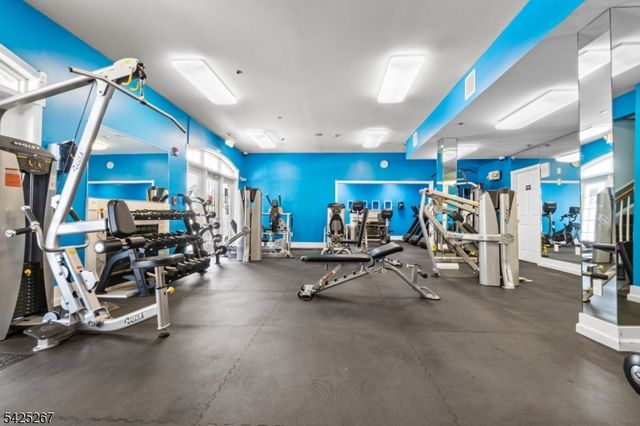 569 Coventry Dr 569, Nutley Twp., NJ 07110