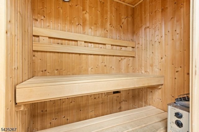 569 Coventry Dr 569, Nutley Twp., NJ 07110