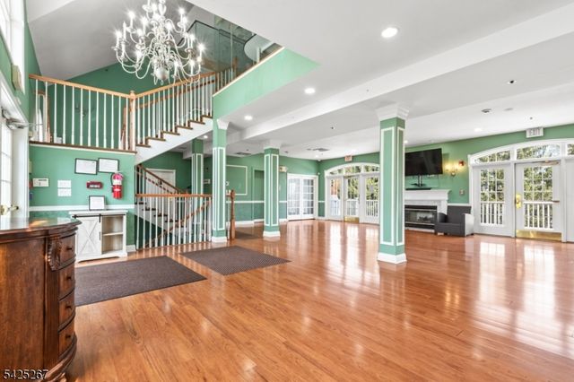 569 Coventry Dr 569, Nutley Twp., NJ 07110