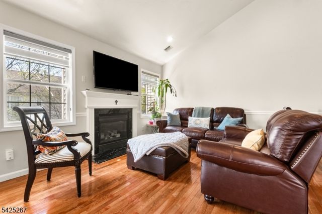 569 Coventry Dr 569, Nutley Twp., NJ 07110