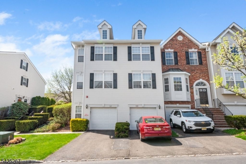 569 Coventry Dr 569, Nutley Twp., NJ 07110