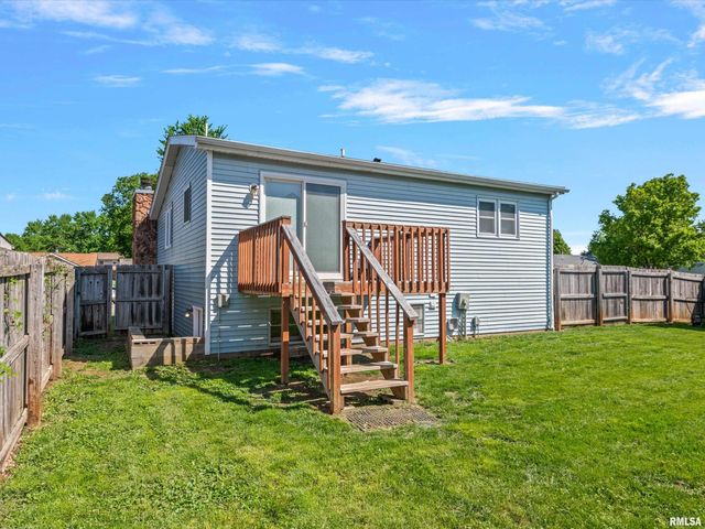 2712 Mead Drive, Springfield, IL 62707