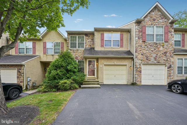 4 DUNKIRK CT, Norristown, PA 19403