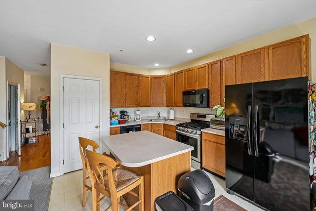 4 DUNKIRK CT, Norristown, PA 19403