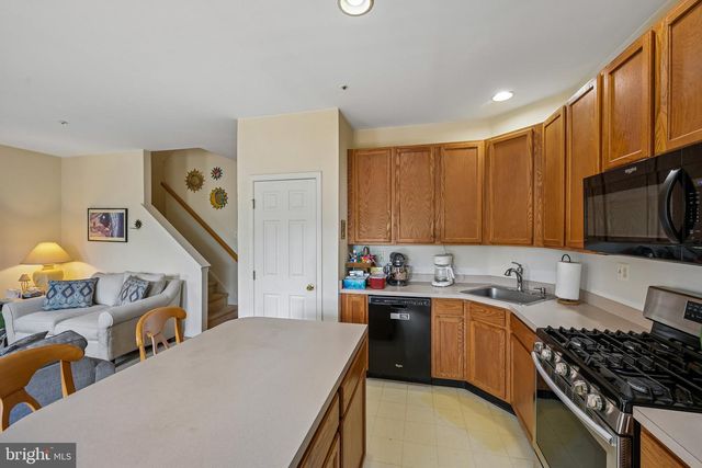4 DUNKIRK CT, Norristown, PA 19403
